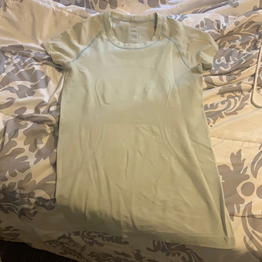 lulu lemon top